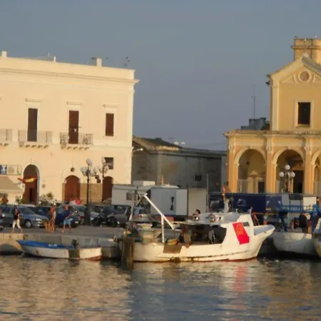 Casa Vacanze Della Giudecca 度假居 加利波利
